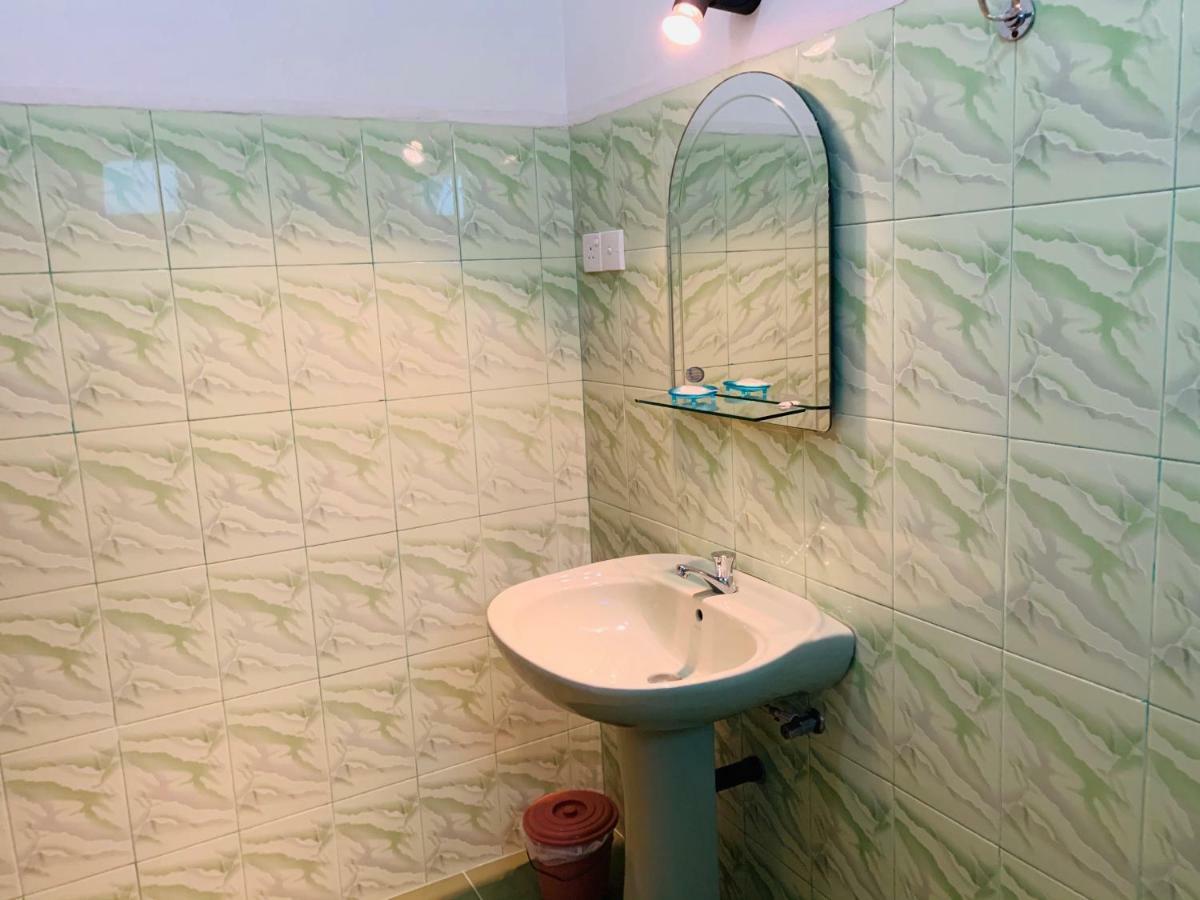 Sam'S Guest House Unawatuna Bagian luar foto