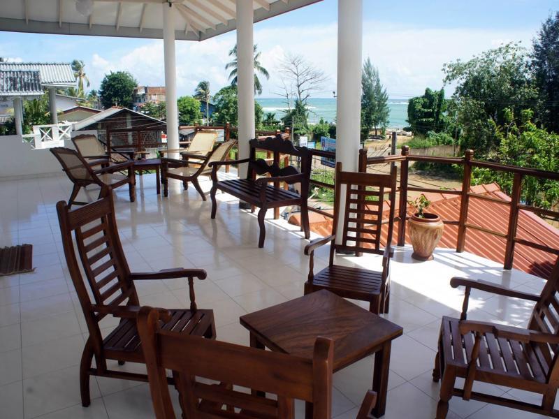 Sam'S Guest House Unawatuna Bagian luar foto